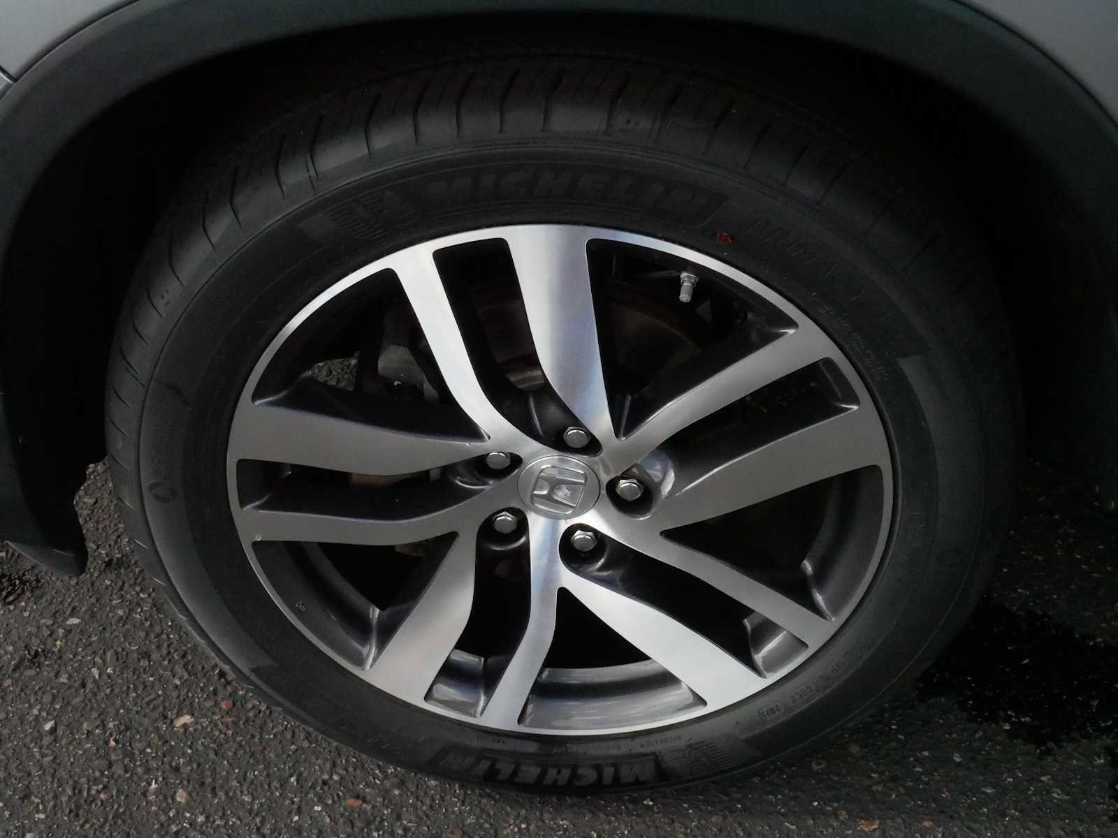 Used 2016 Honda Pilot Elite image 15