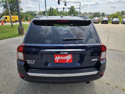 Used 2017 Jeep Compass High Altitude AWD/4WD image 7