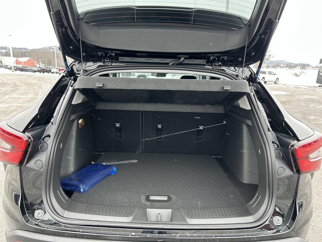 New 2026 Chevrolet Trax LT w/ Driver Confidence Package FWD image 18
