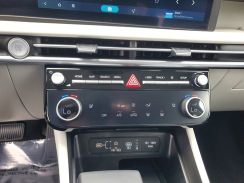 Used 2025 Hyundai Tucson SEL image 25