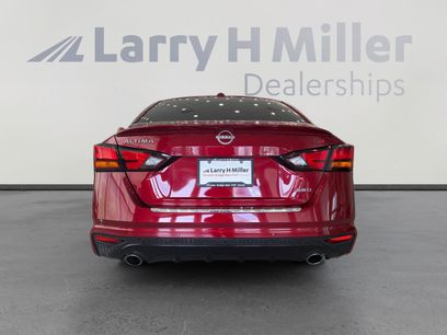 Used 2023 Nissan Altima 2.5 SR w/ SR Premium Package