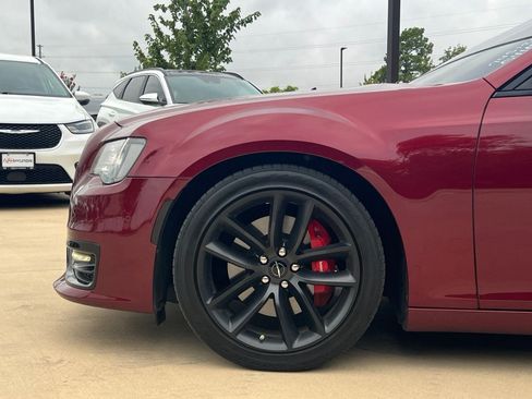 Used 2023 Chrysler 300 C RWD image 8