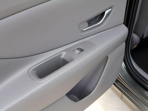 New 2026 Hyundai Elantra SEL Sport FWD image 21