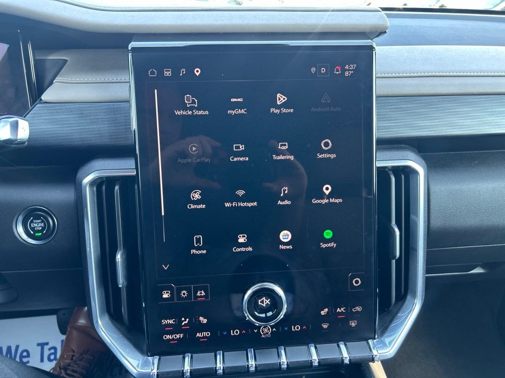 Used 2026 GMC Acadia Elevation w/ Elevation Premium Package FWD image 27