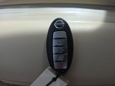 Used 2017 Nissan Murano Platinum AWD/4WD image 35