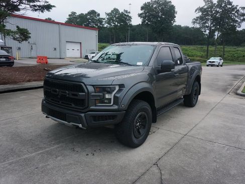 Used 2018 Ford F150 Raptor w/ Equipment Group 802A Luxury AWD/4WD image 25