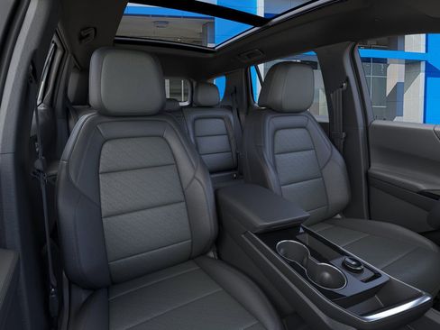 New 2026 Chevrolet Equinox LT w/ Convenience Package II image 16