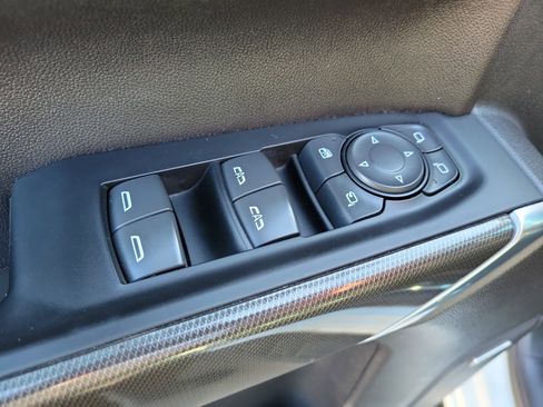 Used 2022 GMC Sierra 1500 AT4 w/ AT4 Preferred Package image 19