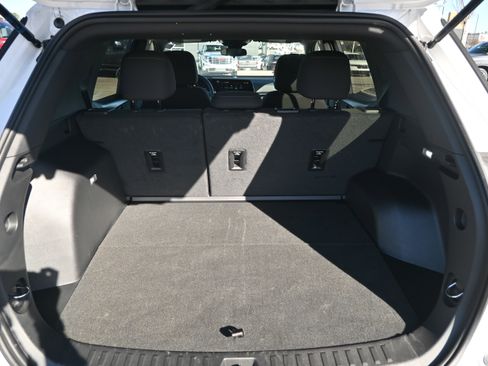 Used 2026 Chevrolet Equinox LT image 13