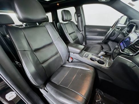 Used 2020 Jeep Grand Cherokee Limited w/ Luxury Group II AWD/4WD image 29