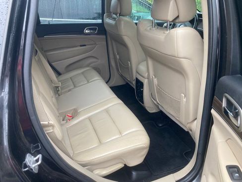 Used 2014 Jeep Grand Cherokee Limited image 17