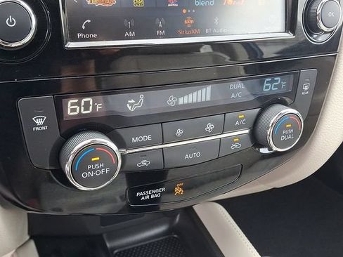 Used 2019 Nissan Rogue Sport SL w/ Premium Package AWD/4WD image 17