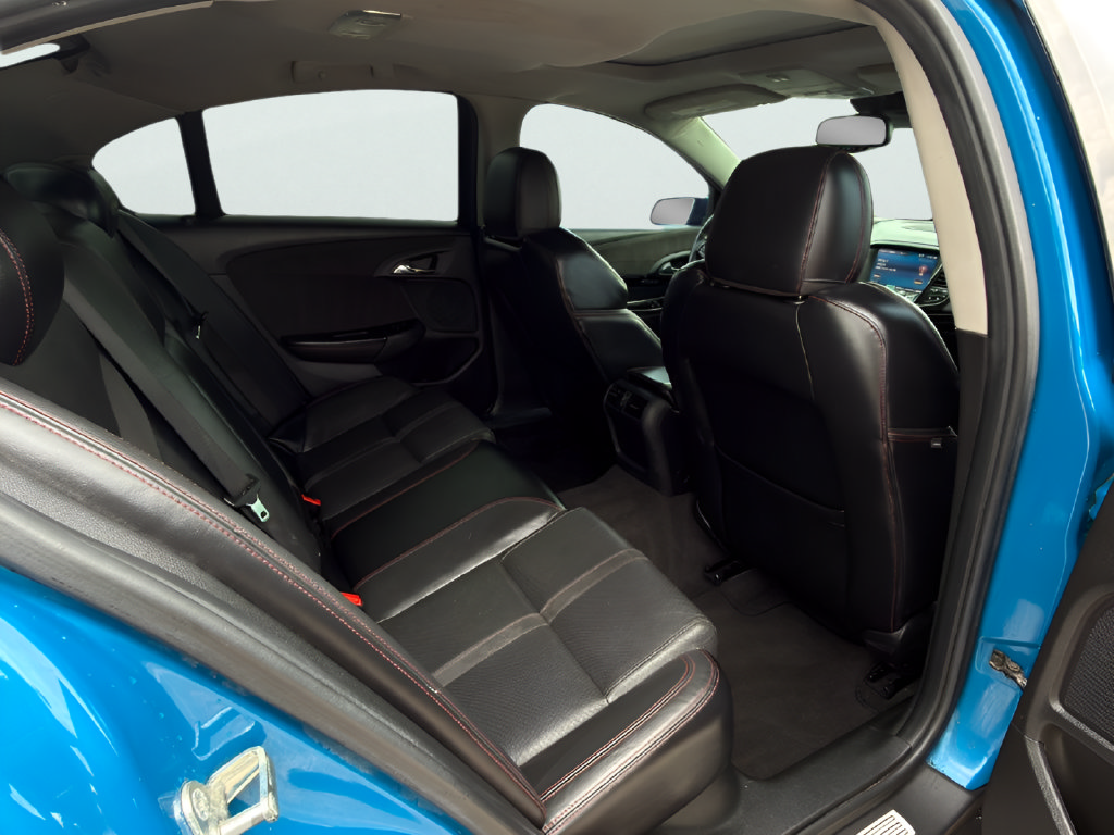 Used 2015 Chevrolet SS RWD image 30