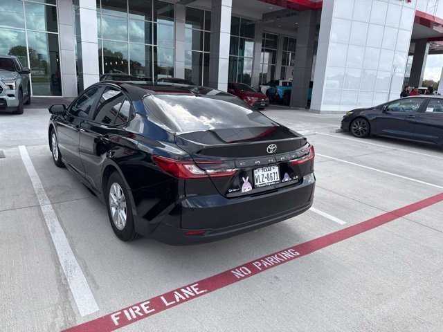 Used 2025 Toyota Camry LE w/ Convenience Package FWD image 6