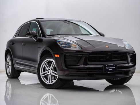 Used 2023 Porsche Macan Turbo AWD/4WD image 8