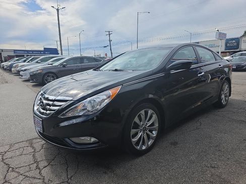 Used 2013 Hyundai Sonata SE FWD image 2