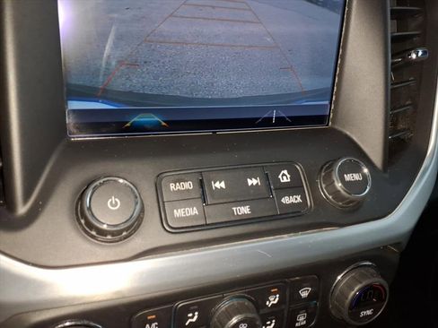 Used 2018 GMC Acadia SLT image 18
