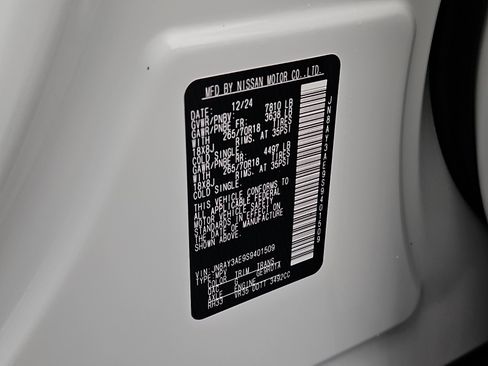 Certified 2025 Nissan Armada SV image 26