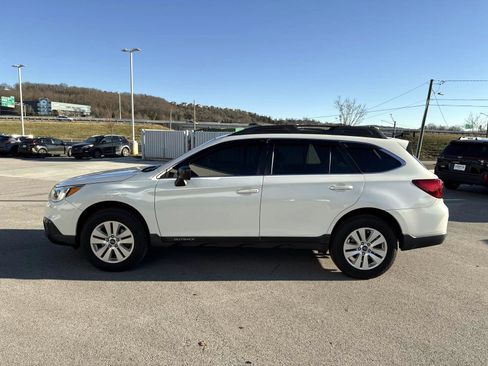 Used 2017 Subaru Outback 2.5i image 7