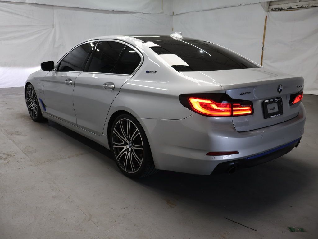 Used 2018 BMW 530e xDrive w/ Premium Package 2 AWD/4WD image 5