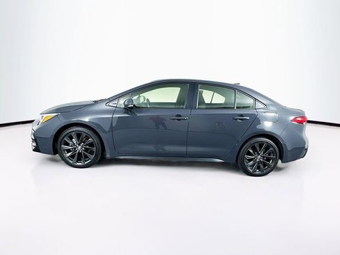 Used 2025 Toyota Corolla SE image 6