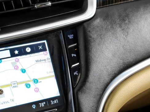 Used 2018 Cadillac XTS Platinum FWD image 24