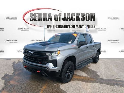 Used 2024 Chevrolet Silverado 1500 LT Trail Boss w/ Convenience Package II image 5