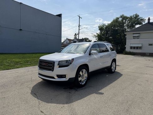Used 2017 GMC Acadia Limited SLT AWD/4WD image 3