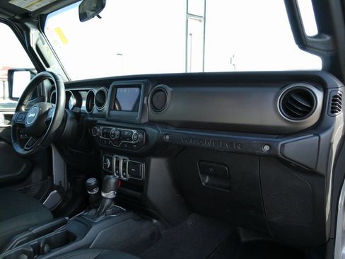 Used 2021 Jeep Wrangler Sport image 15