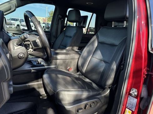 Used 2022 Chevrolet Tahoe Z71 w/ Luxury Package image 19