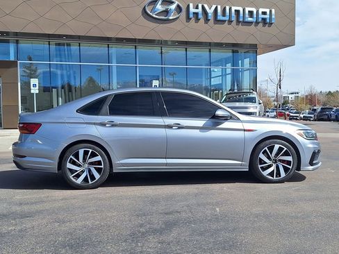 Used 2019 Volkswagen Jetta GLI Autobahn image 2