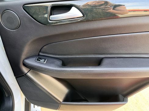 Used 2017 Mercedes-Benz GLS 450 4MATIC w/ Premium Package image 23