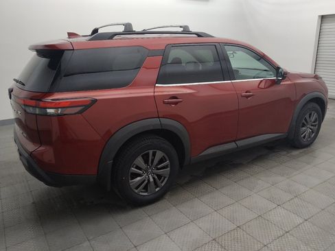 Used 2022 Nissan Pathfinder SV AWD/4WD image 10