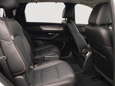 Used 2024 MAZDA CX-90 3.3 Turbo w/ Premium Package image 17