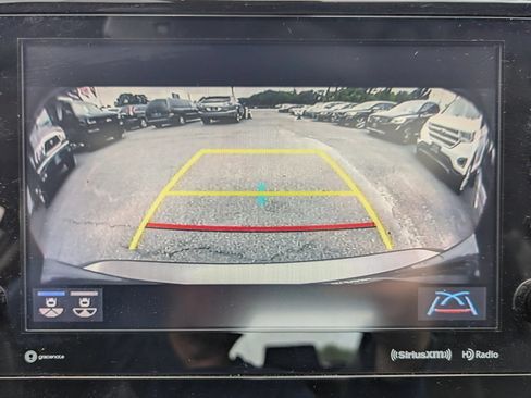 Used 2021 Toyota Camry XSE FWD image 4