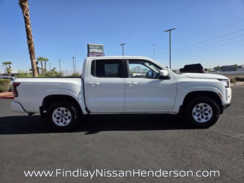 Used 2024 Nissan Frontier SV w/ Technology Package AWD/4WD image 7