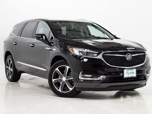 Used 2019 Buick Enclave Essence w/ LPO, Sport Appearance Package AWD/4WD image 6