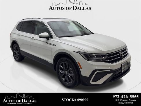 Used 2022 Volkswagen Tiguan SE image 1