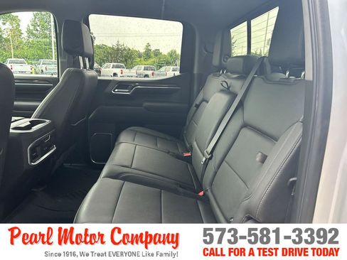 Certified 2022 Chevrolet Silverado 1500 LTZ AWD/4WD image 19