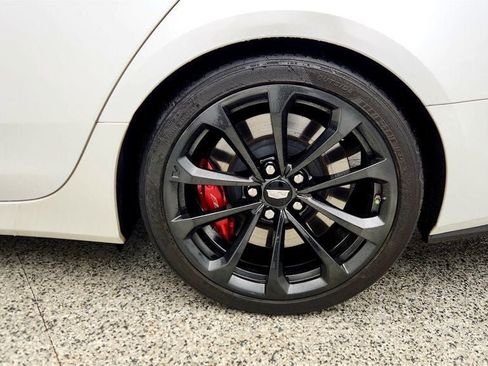 Used 2019 Cadillac CTS V w/ Carbon Fiber Package image 9