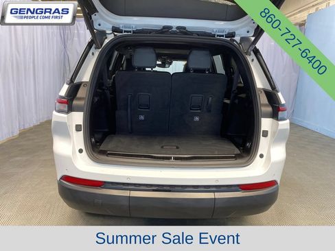 Used 2023 Jeep Grand Cherokee L Laredo AWD/4WD image 37