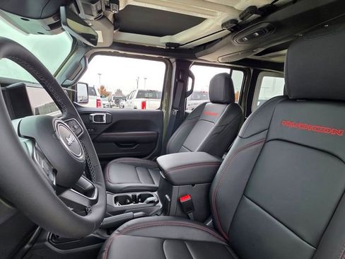 New 2026 Jeep Wrangler Unlimited Rubicon AWD/4WD image 20