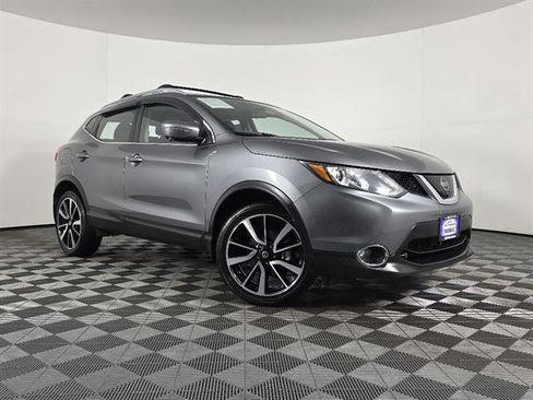 Used 2017 Nissan Rogue Sport SL w/ SL Premium Package image 1