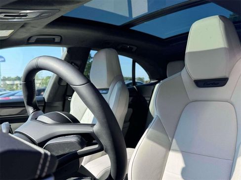 New 2025 Porsche Macan Turbo Electric AWD/4WD image 5