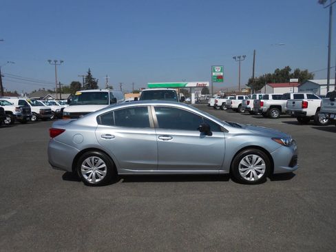 Used 2022 Subaru Impreza 2.0i image 2