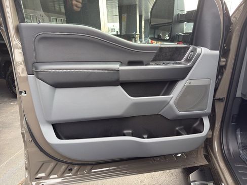 New 2026 Ford F250 XLT w/ XLT Premium Package AWD/4WD image 21