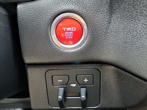 Used 2024 Toyota Tundra Limited w/ TRD Off-Road Package AWD/4WD image 20