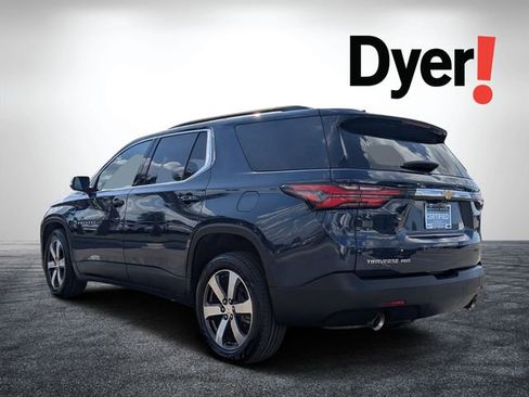 Certified 2022 Chevrolet Traverse LT w/ LT Premium Package AWD/4WD image 6