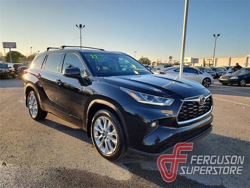 Used 2022 Toyota Highlander Limited image 1
