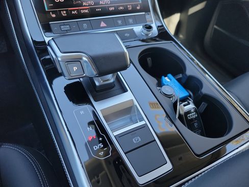 Certified 2023 Audi Q8 Premium Plus w/ Premium Plus Package image 28